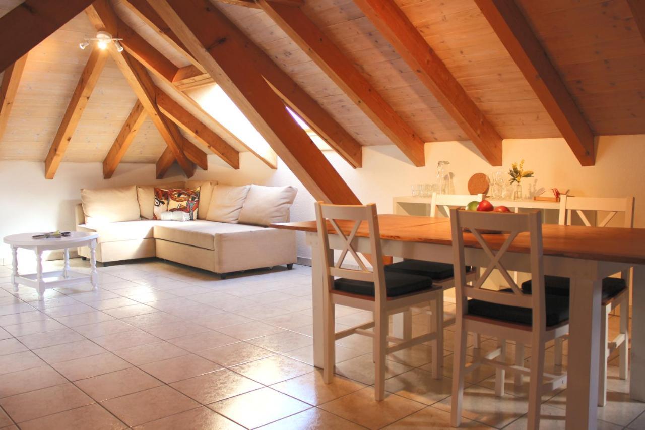 Casa Gialla Russo Ngoại thất bức ảnh